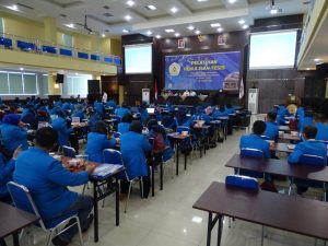 195 Mahasiswa Program Pascasarjana Universitas PGRI Palembang ikuti Pelatihan Penulisan Tesis